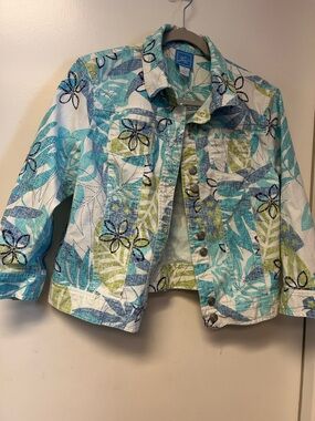 Lark Lane Women’s Floral Print Blue & Green Denim Jacket